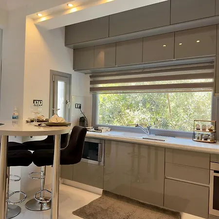 Zillion - Modern & Lux In Kalamaria By Tt